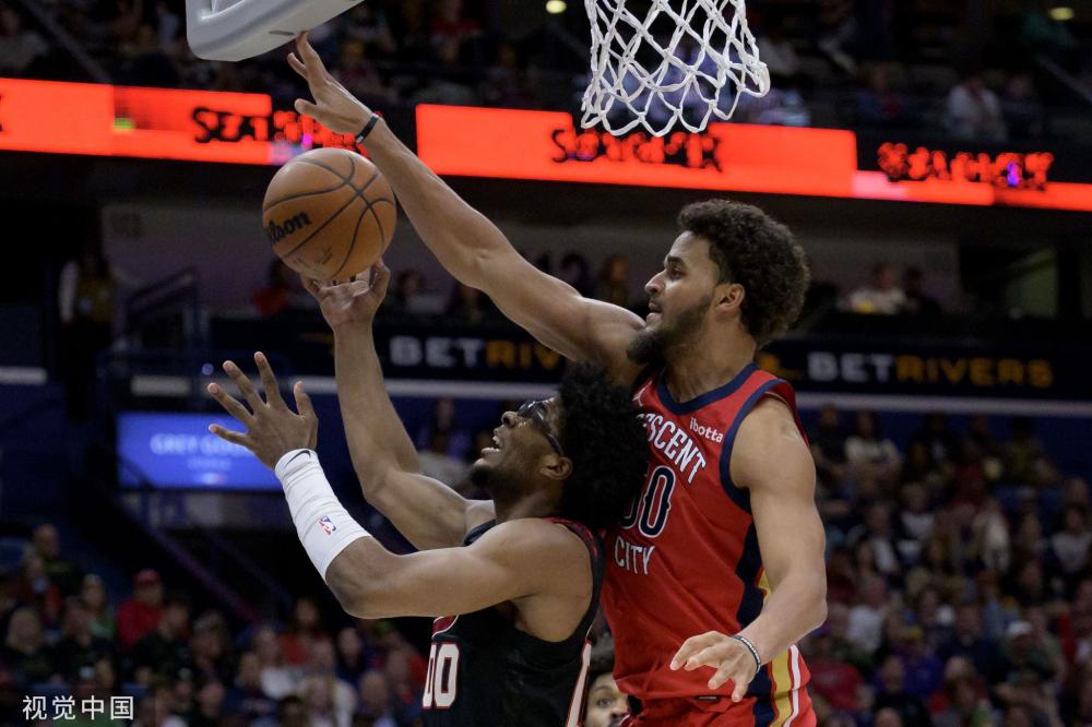 的步伐带领 的步伐带领